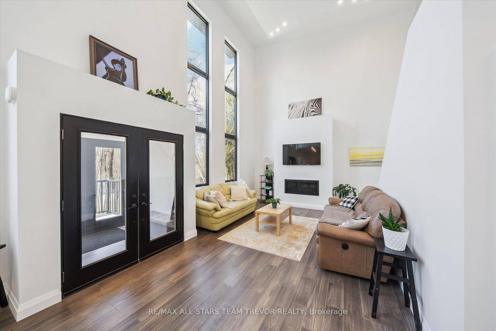 Ramara, ON L0K 1B0,3441 Louis LN
