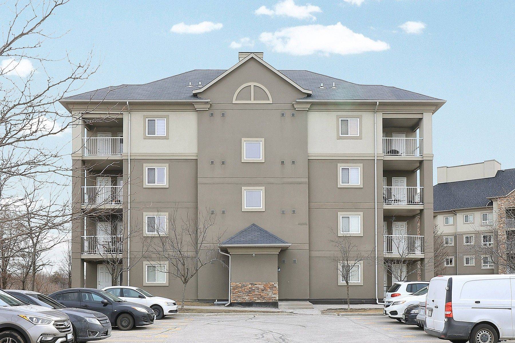 Brampton, ON L6P 2Z6,6 Dayspring CIR #2206