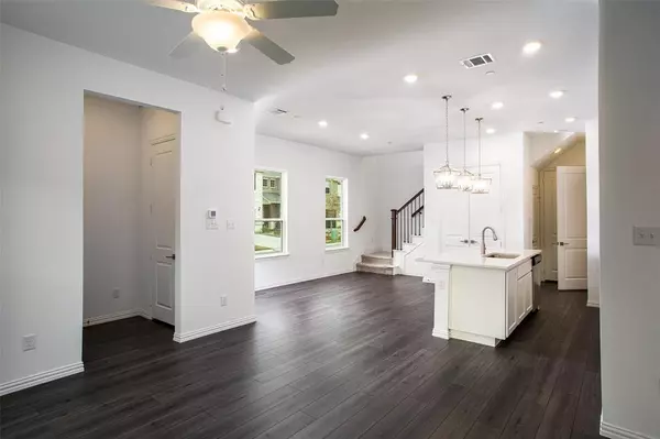 Irving, TX 75063,9944 Hennings Street