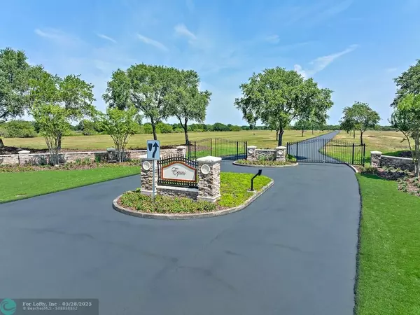 7100 71st Court, Vero Beach, FL 32967