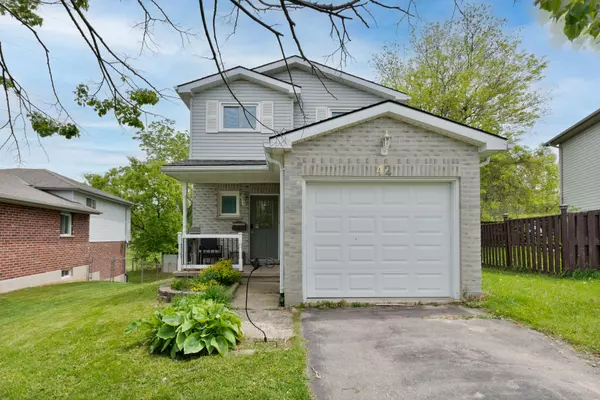 London South, ON N5Z 5C2,42 Eula White PL