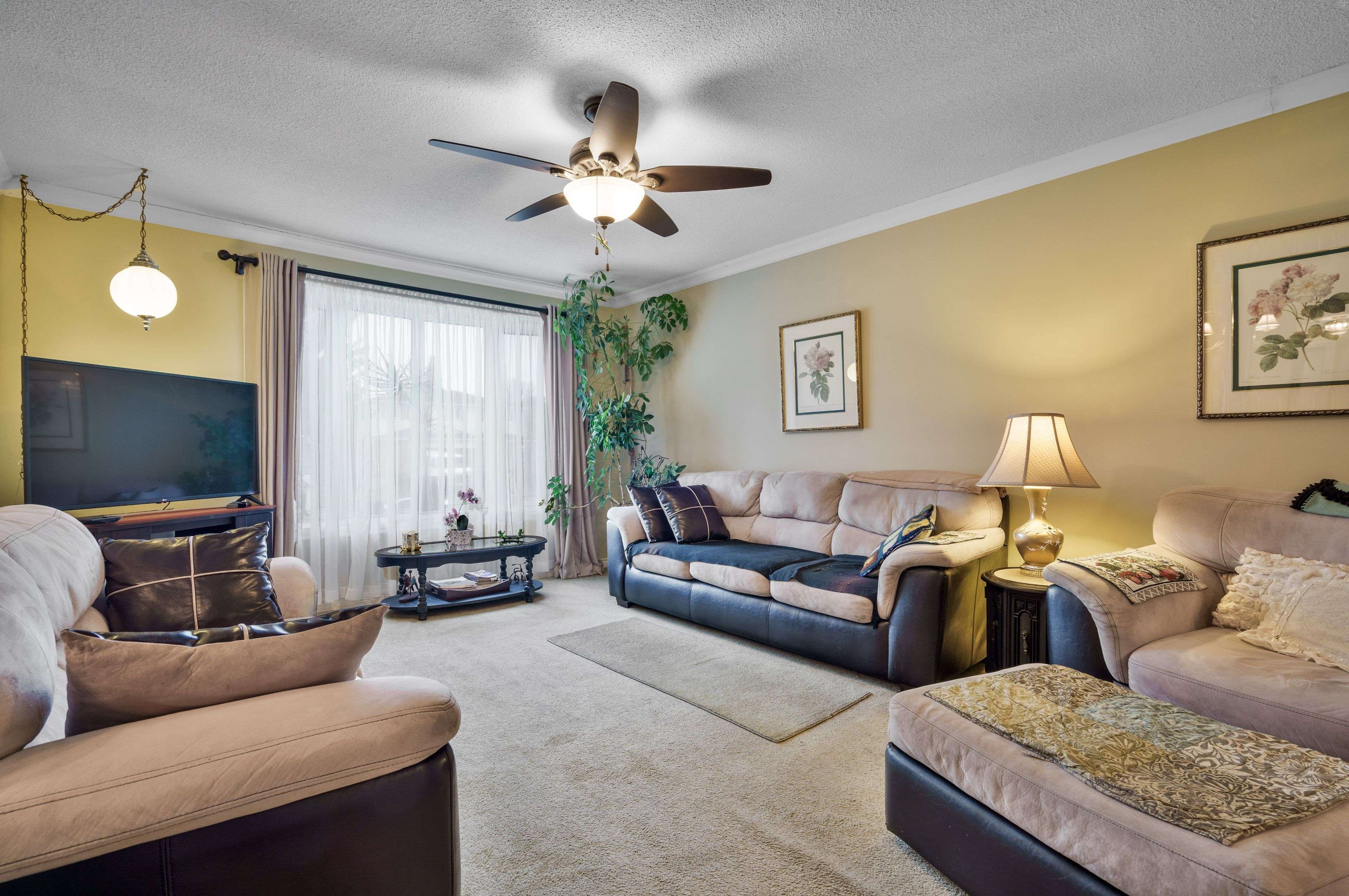 Bradford West Gwillimbury, ON L3Z 1E9,81 Porter ST