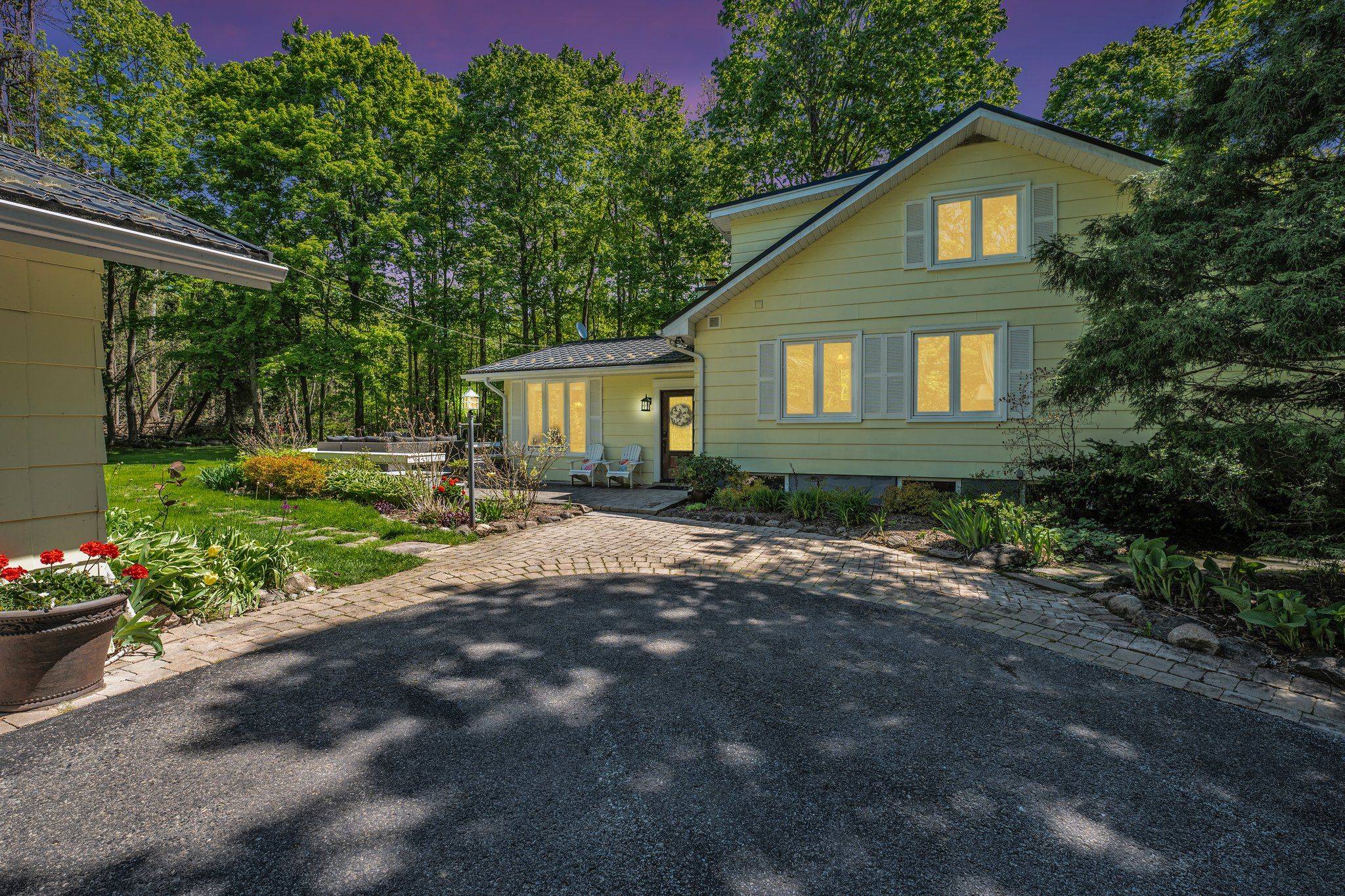 Oro-medonte, ON L0L 2L0,4 Forrester RD