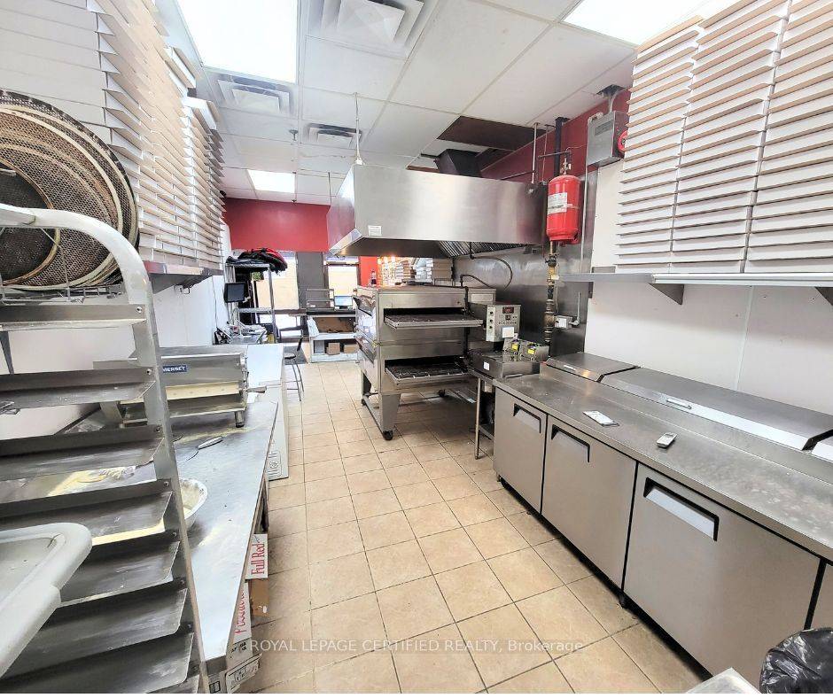 Kitchener, ON N2G 3M9,248 Stirling AVE S