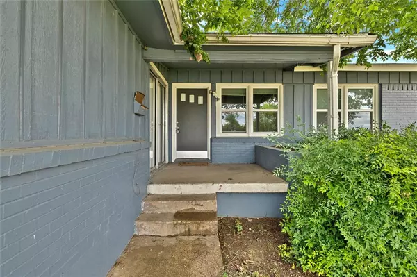 Dallas, TX 75216,4208 Huckleberry Circle