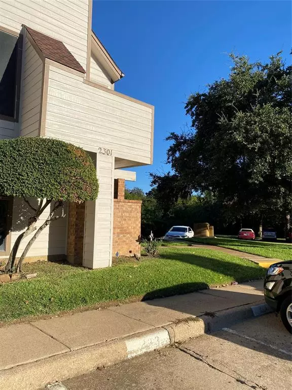 Arlington, TX 76006,2301 Balsam Drive #M304