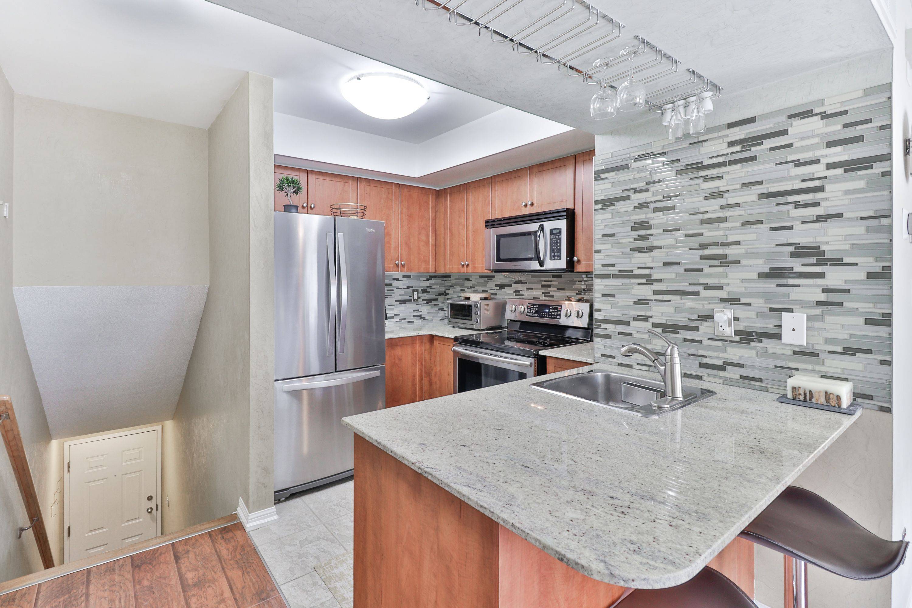 Toronto W01, ON M6K 1X2,26 Laidlaw ST #1521