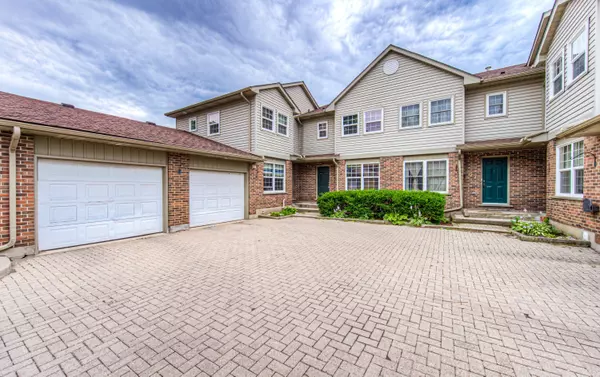 Waterloo, ON N2L 6J5,250 Keats WAY #26