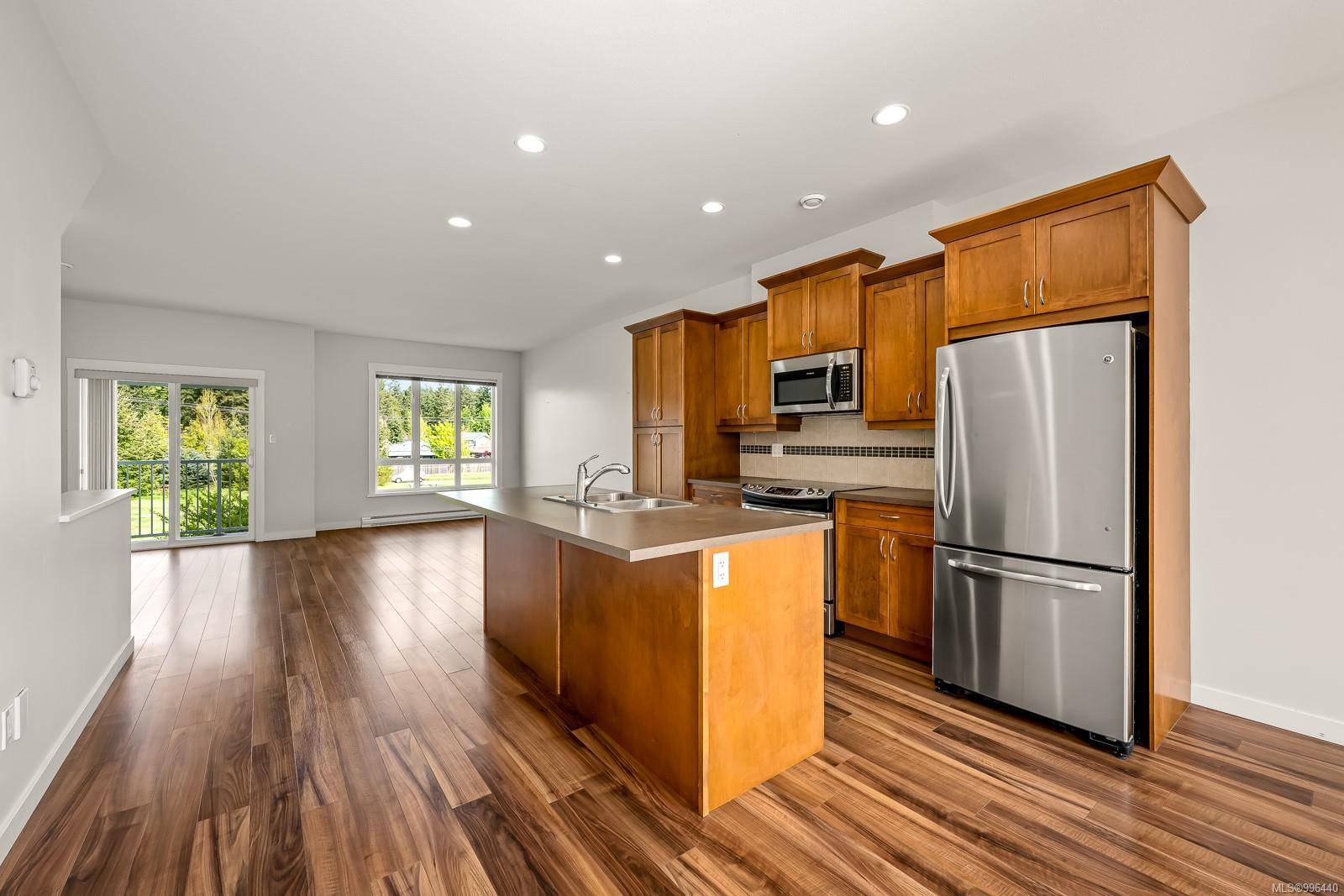 Comox, BC V9M 0B6,700 Lancaster Way #19