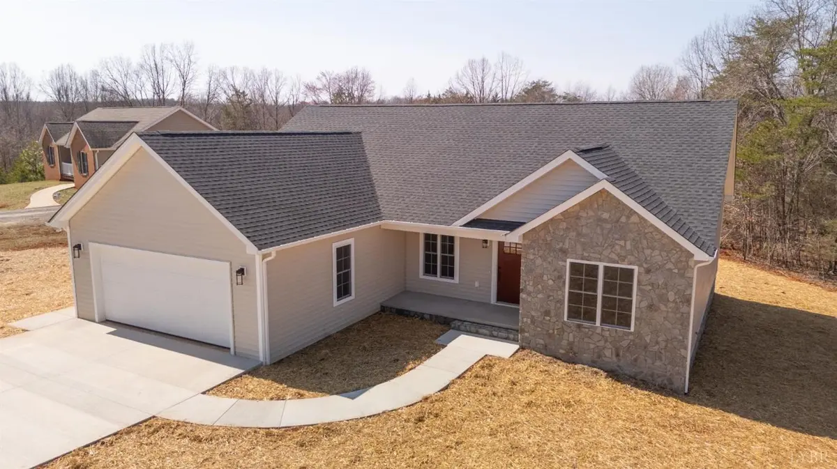 180 Mill Race DR, Amherst, VA 24521