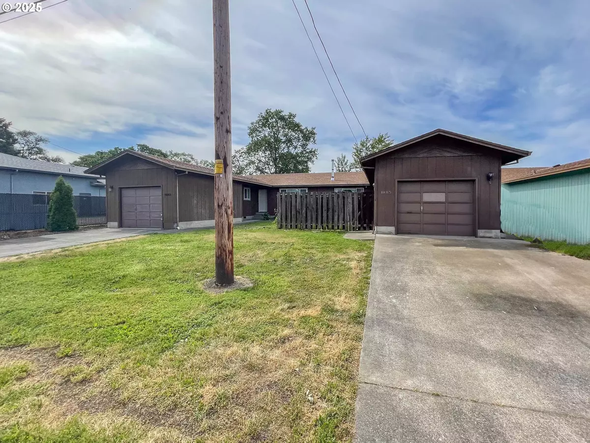 Roseburg, OR 97471,1883 GREEN AVE