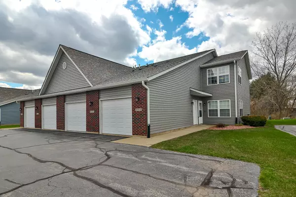 Loves Park, IL 61111,6315 Oak Crest Lane