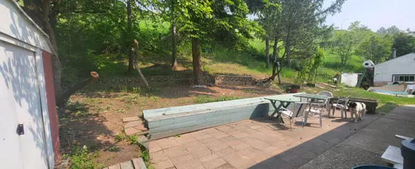 Peace River, AB T8S 1L4,10122 108 AVE