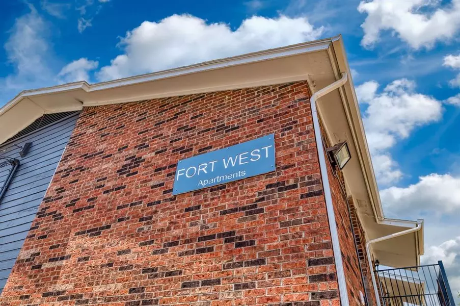 8037 W Elizabeth Lane #118, Fort Worth, TX 76116