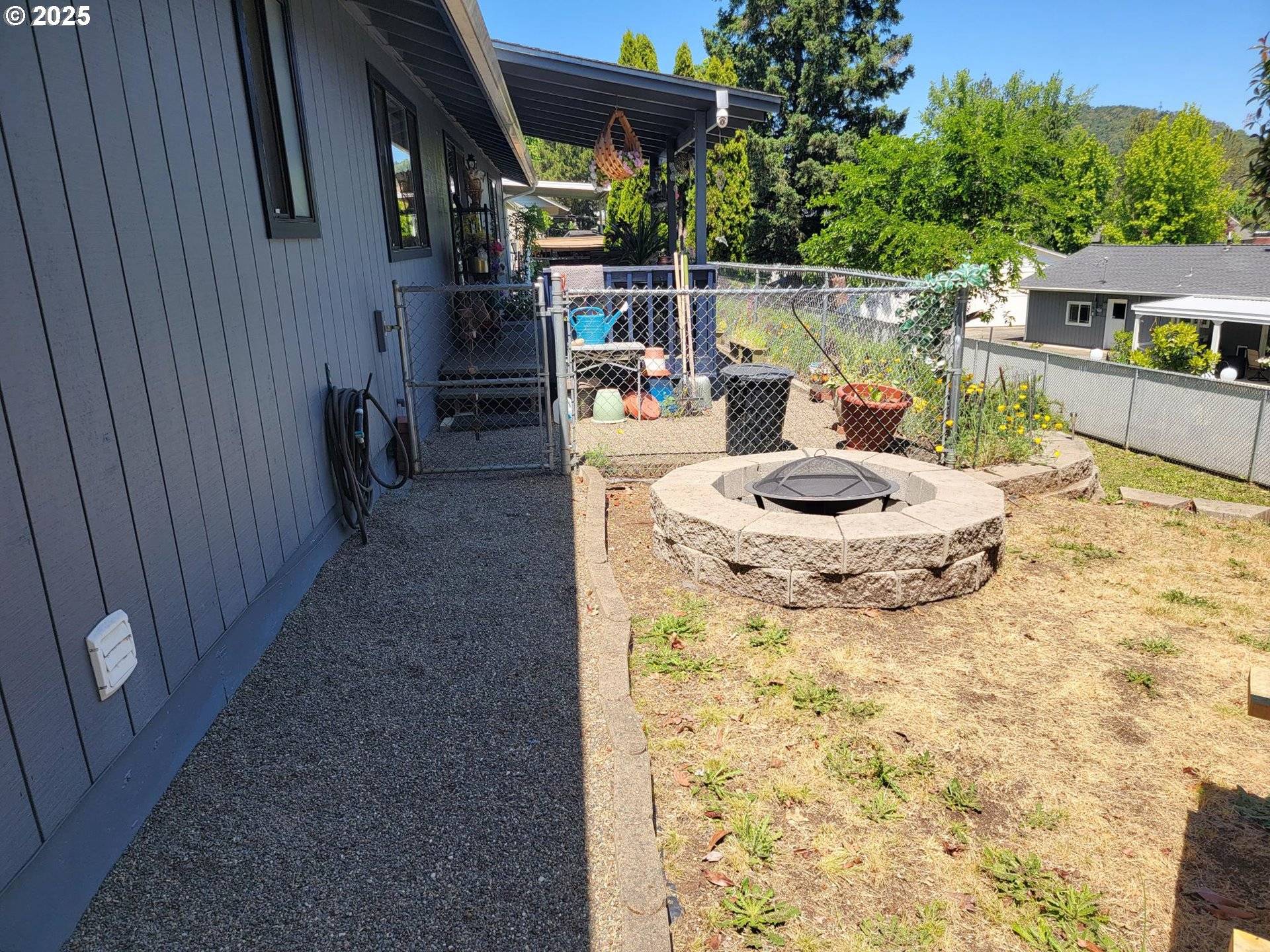 Roseburg, OR 97471,1463 NW TROOST ST