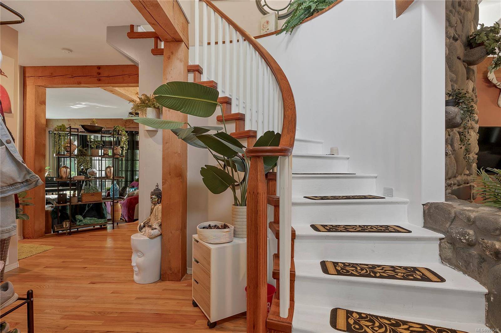 Black Creek, BC V9J 1A3,8856 McLarey Ave