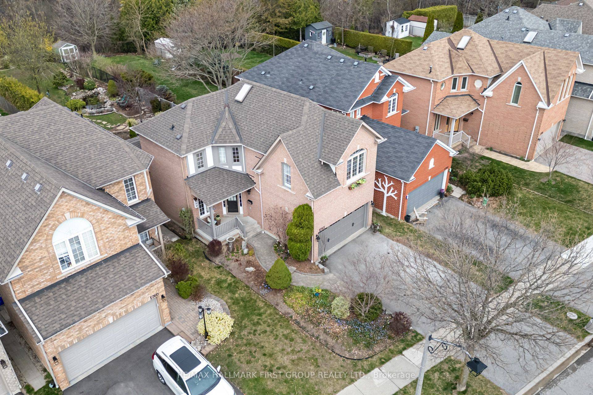 Pickering, ON L1V 6X2,1762 Autumn CRES