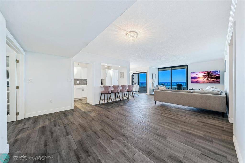 Pompano Beach, FL 33062,1401 S Ocean Blvd  #1009