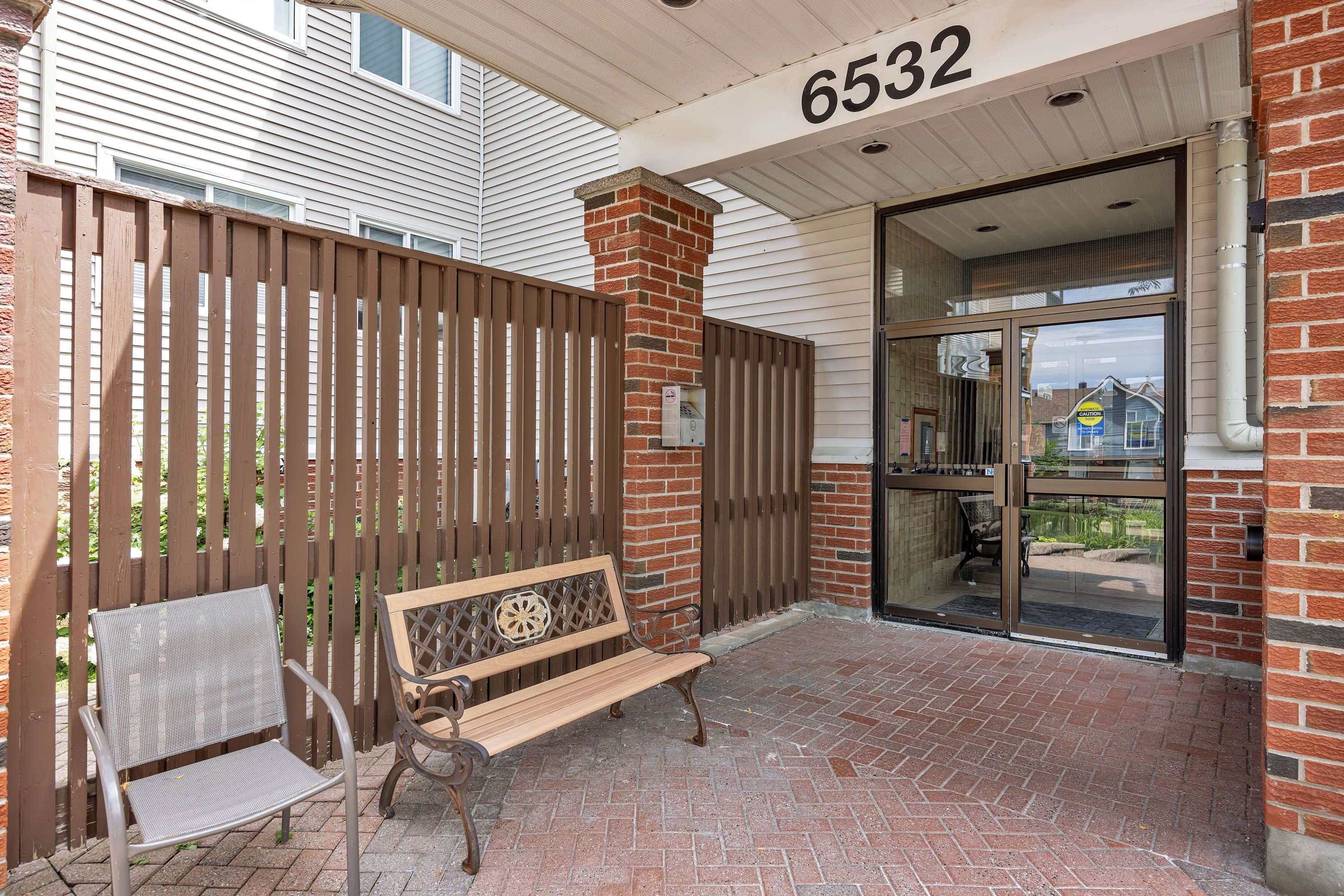 Orleans - Convent Glen And Area, ON K1C 4N9,6532 Bilberry DR #307