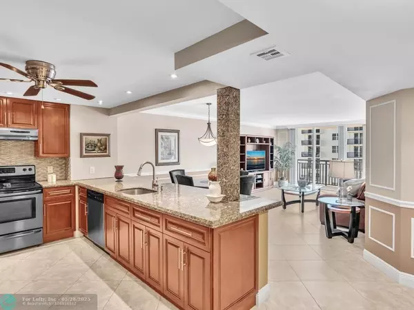 Hillsboro Beach, FL 33062,1149 Hillsboro Mile #802