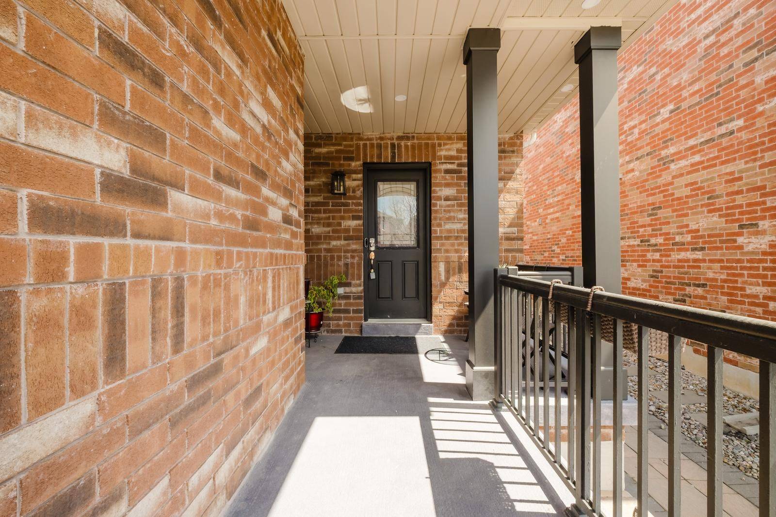 Whitchurch-stouffville, ON L4A 0X8,19 Coronet ST