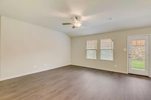 Seagoville, TX 75159,2221 Lone Star Lane