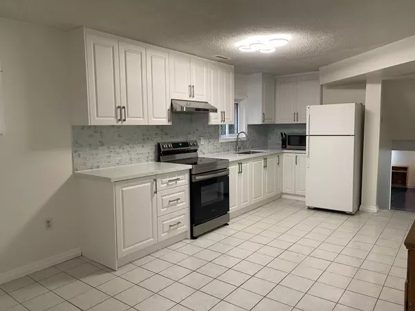 4128 Dursley CRES #Lower, Mississauga, ON L4Z 1J7