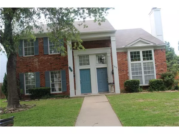 1615 Maybrook Court,  Arlington,  TX 76014