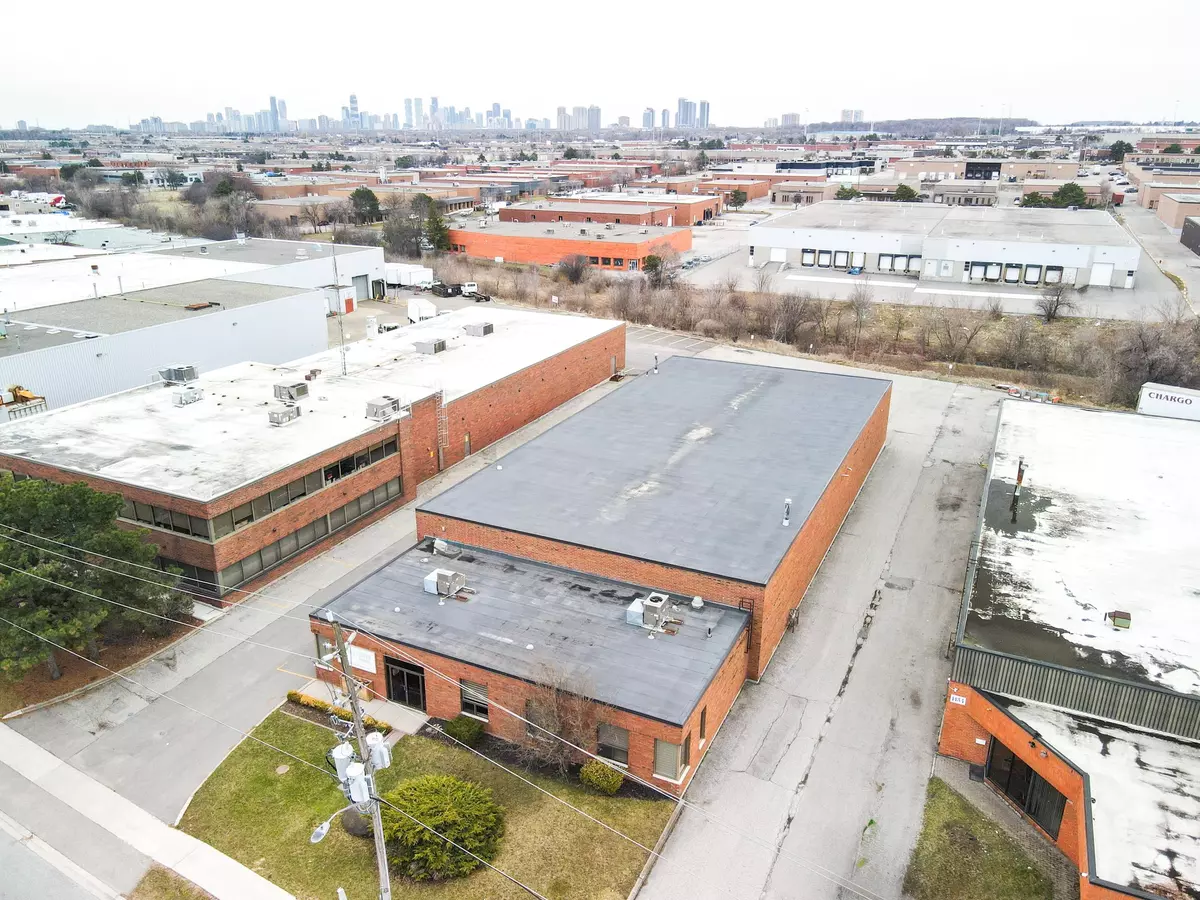 Mississauga, ON L4W 1Y5,1146 Aerowood DR