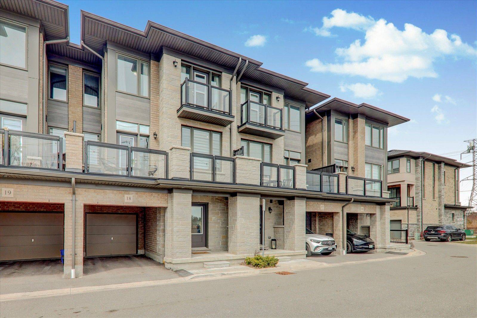 Pickering, ON L1V 1M7,1956 Altona RD #18