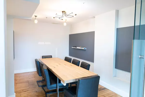 Toronto W01, ON M6K 3J1,219 Dufferin ST #310B