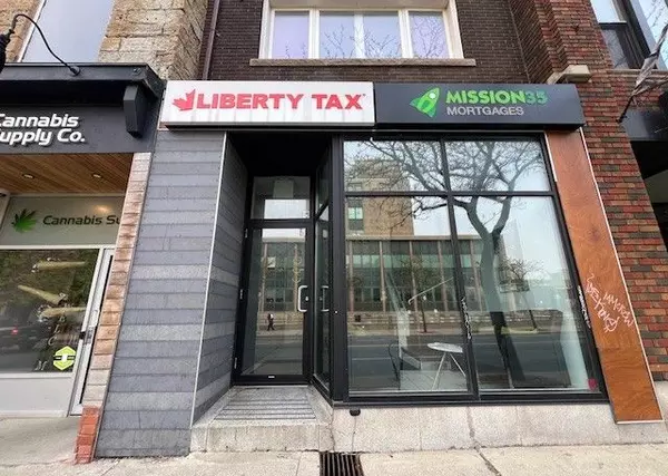 Hamilton, ON L8N 2B9,59 John ST S #A