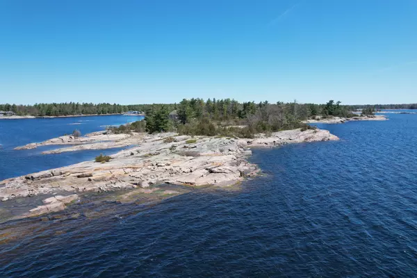 Georgian Bay, ON P0E 1E0,4 Island 1210 N/A