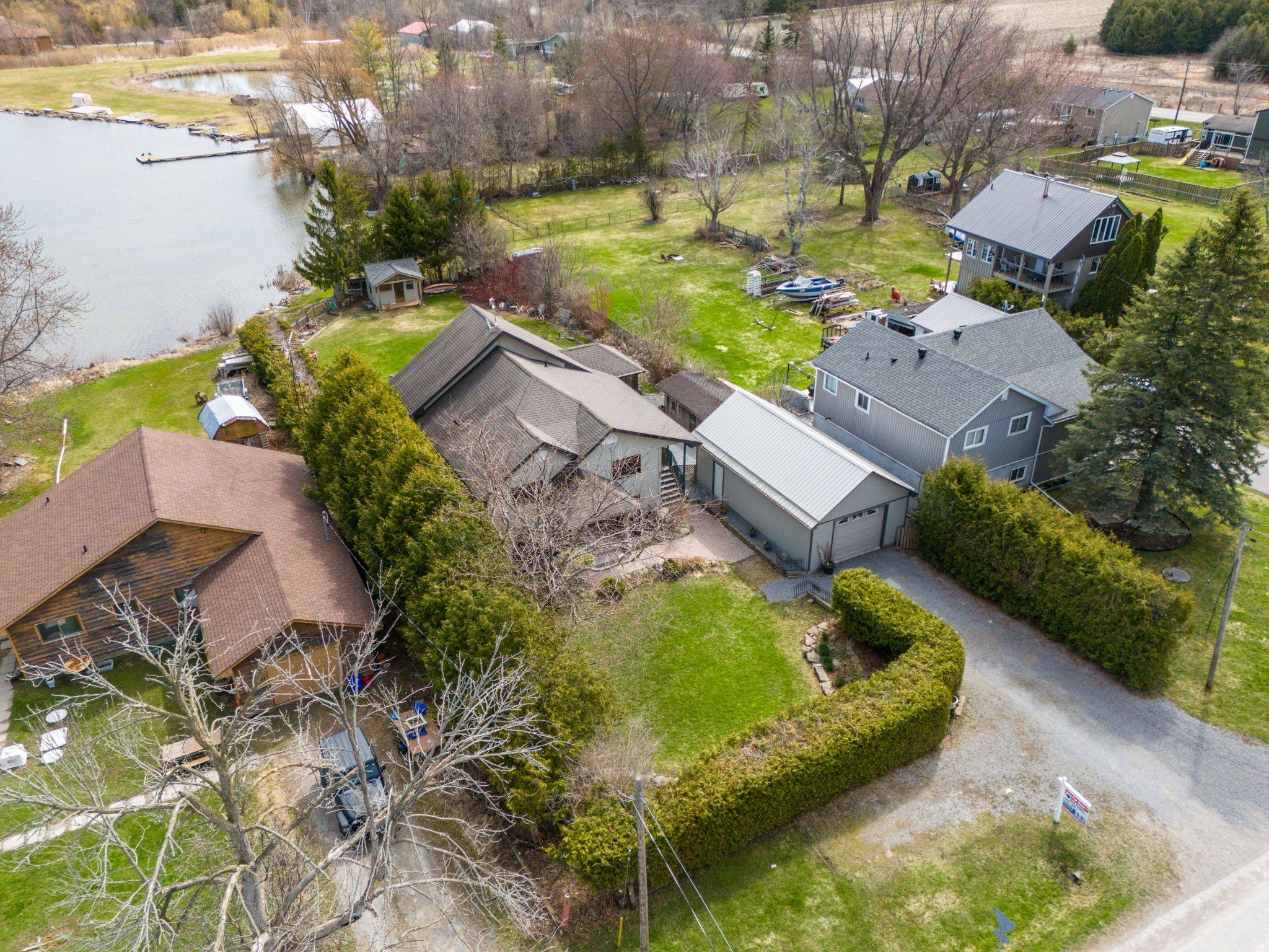 Scugog, ON L0B 1E0,23 Park ST
