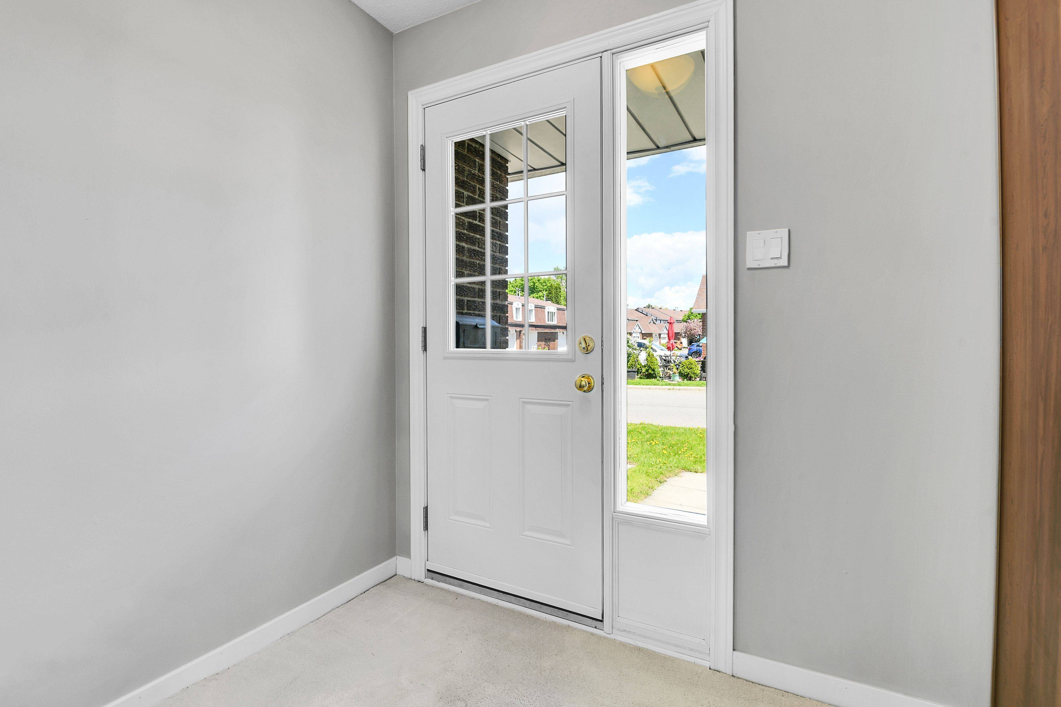 Orleans - Convent Glen And Area, ON K1C 1Z5,1837 Axminster CT #61