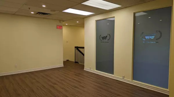 Richmond Hill, ON L4B 2P1,11 Sims CRES #1