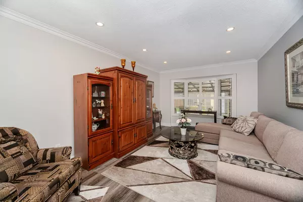 Brampton, ON L6S 3K4,28 Lacewood CRES