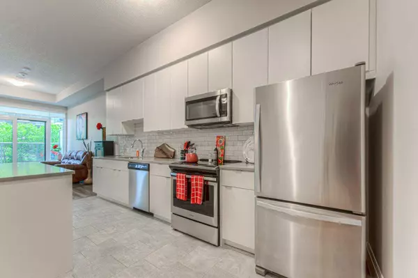 Guelph, ON N1E 0S6,73 Arthur ST S #210
