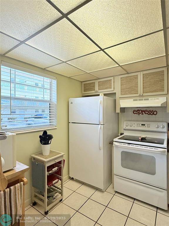 Lauderdale Lakes, FL 33313,5121 W Oakland Park Blvd  #105