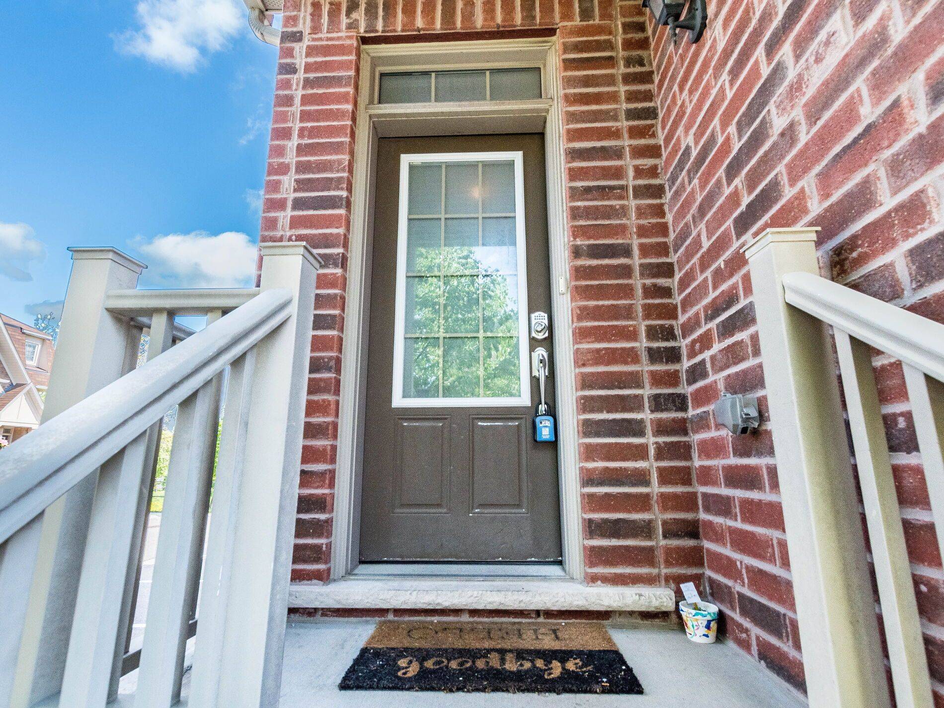 Mississauga, ON L5V 0E1,1382 Granrock CRES