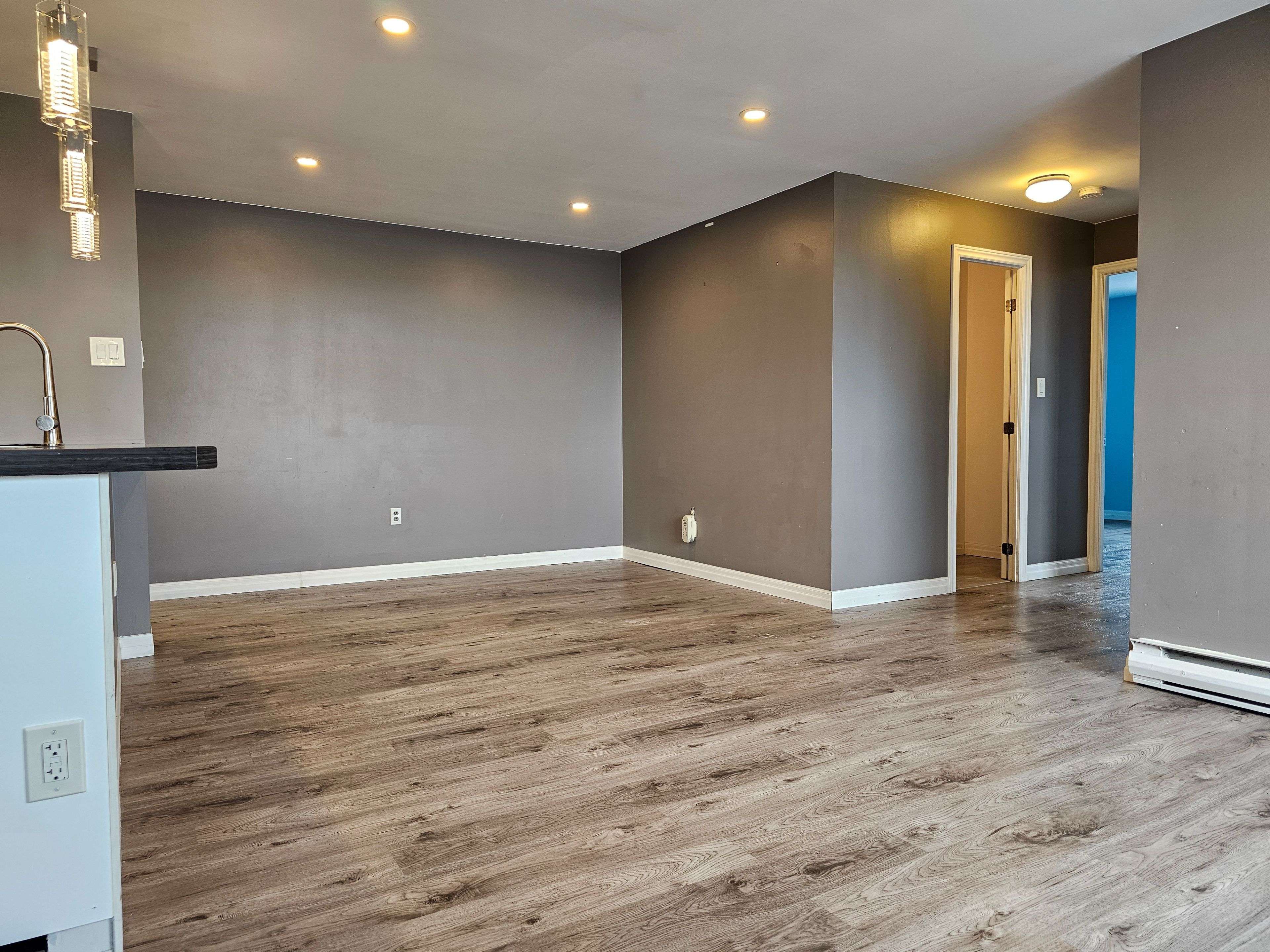London South, ON N6E 1X8,1102 Jalna BLVD #601