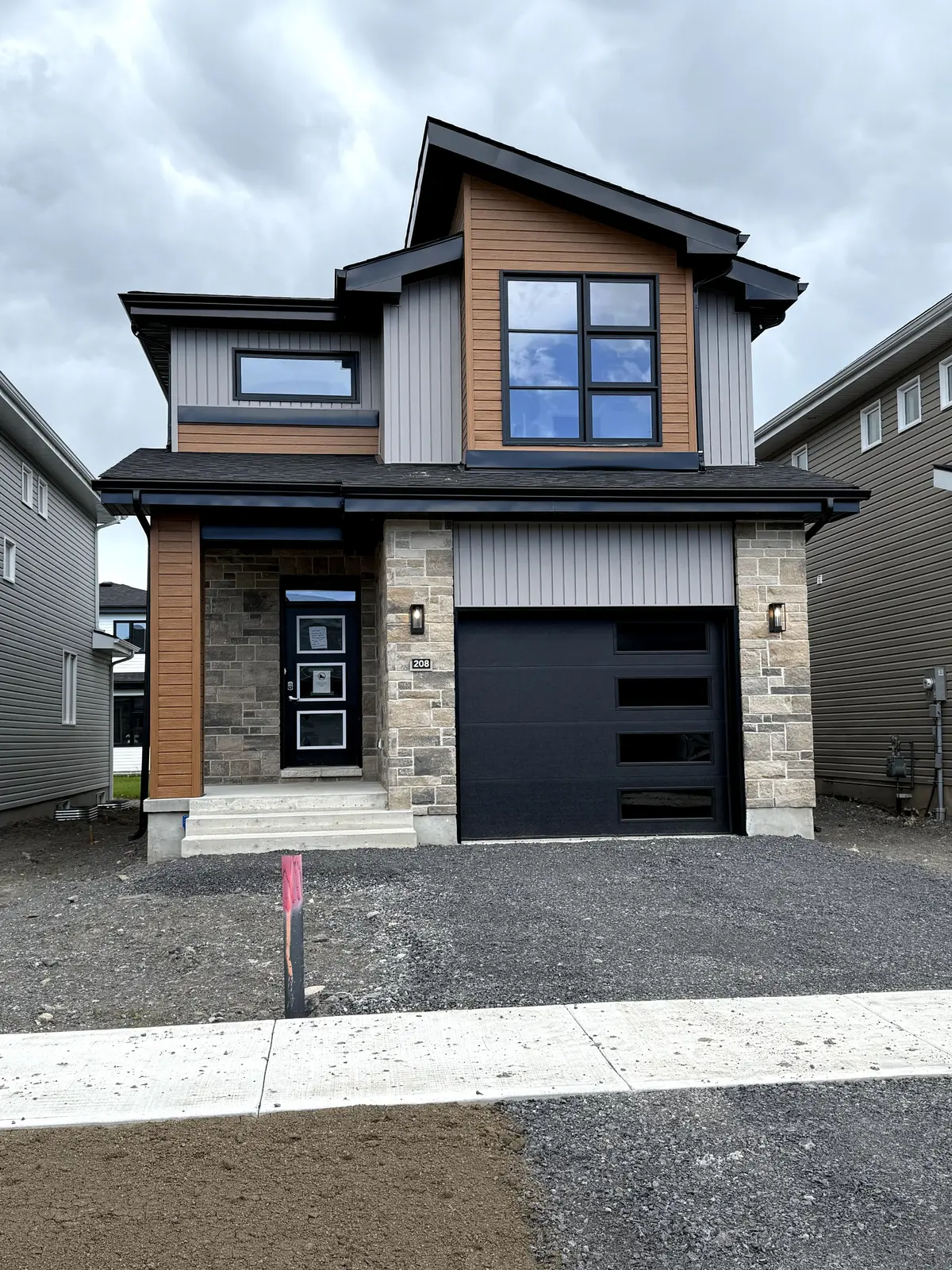 Loyalist, ON K7N 0E5,208 Superior DR