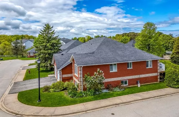 Penetanguishene, ON L9M 2H1,90 Thompson RD #20