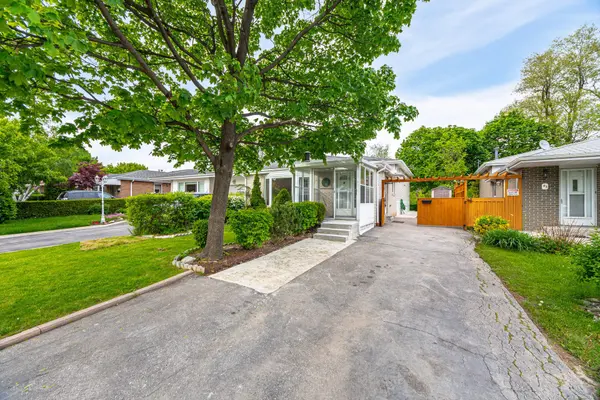 Brampton, ON L6T 2Z1,45 Darlington CRES