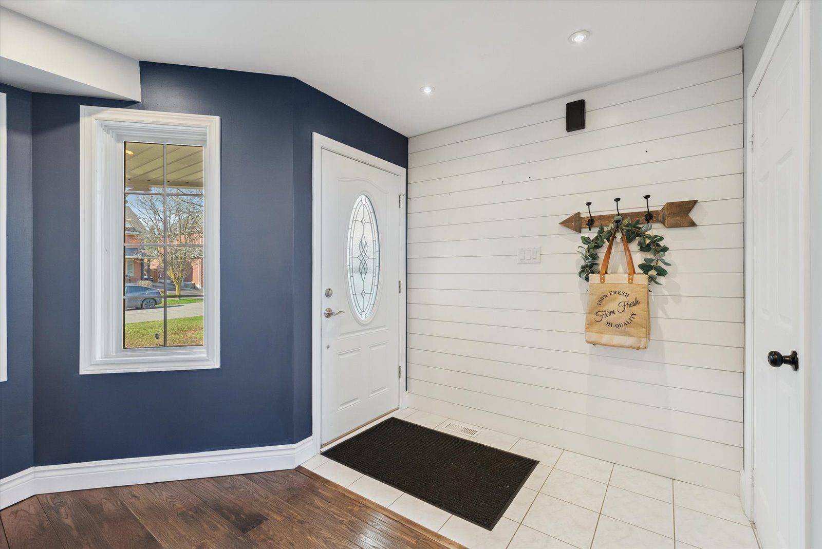 Whitby, ON L1M 1E3,27 Zachary PL