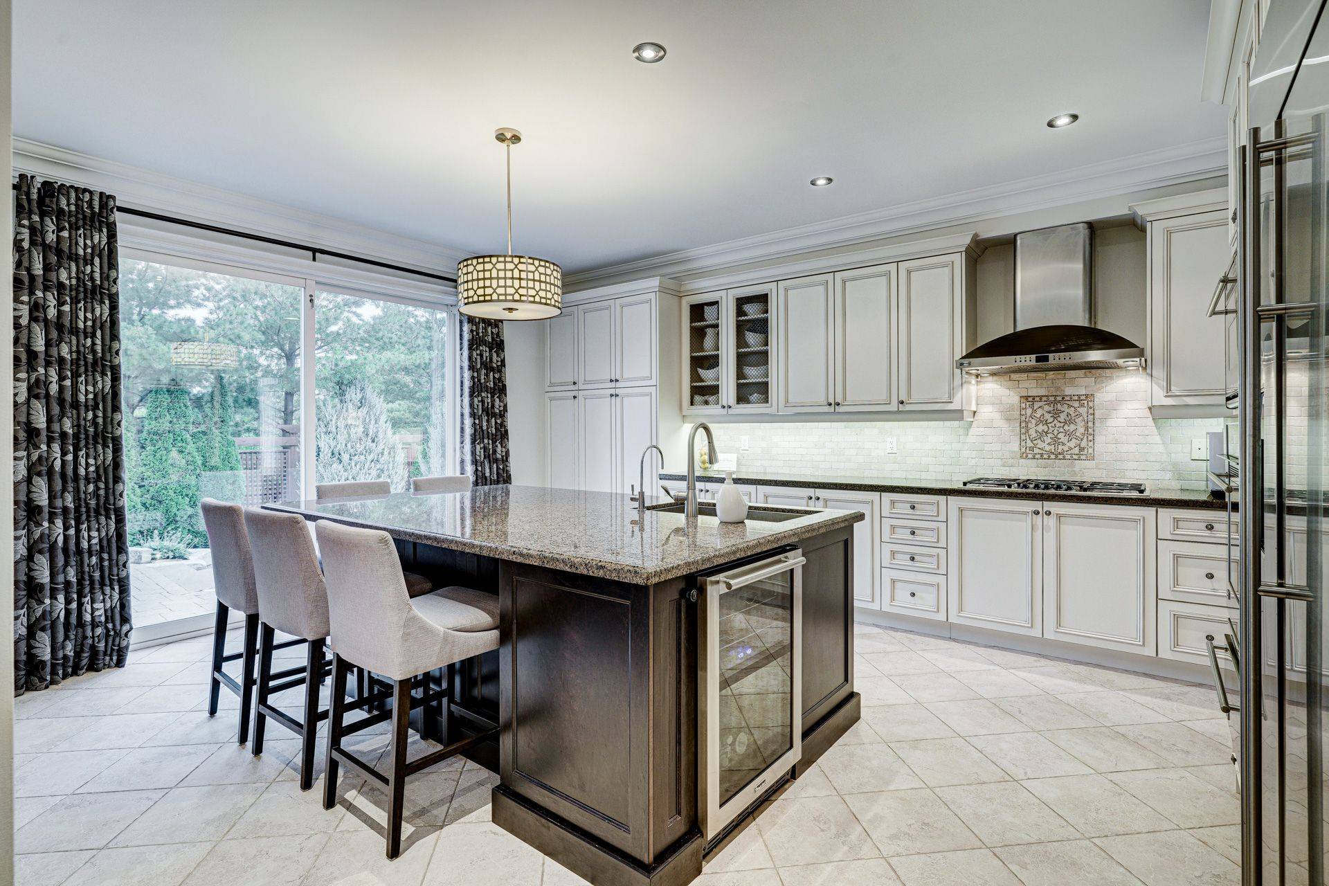 Oakville, ON L6M 0A3,2197 Wuthering Heights WAY