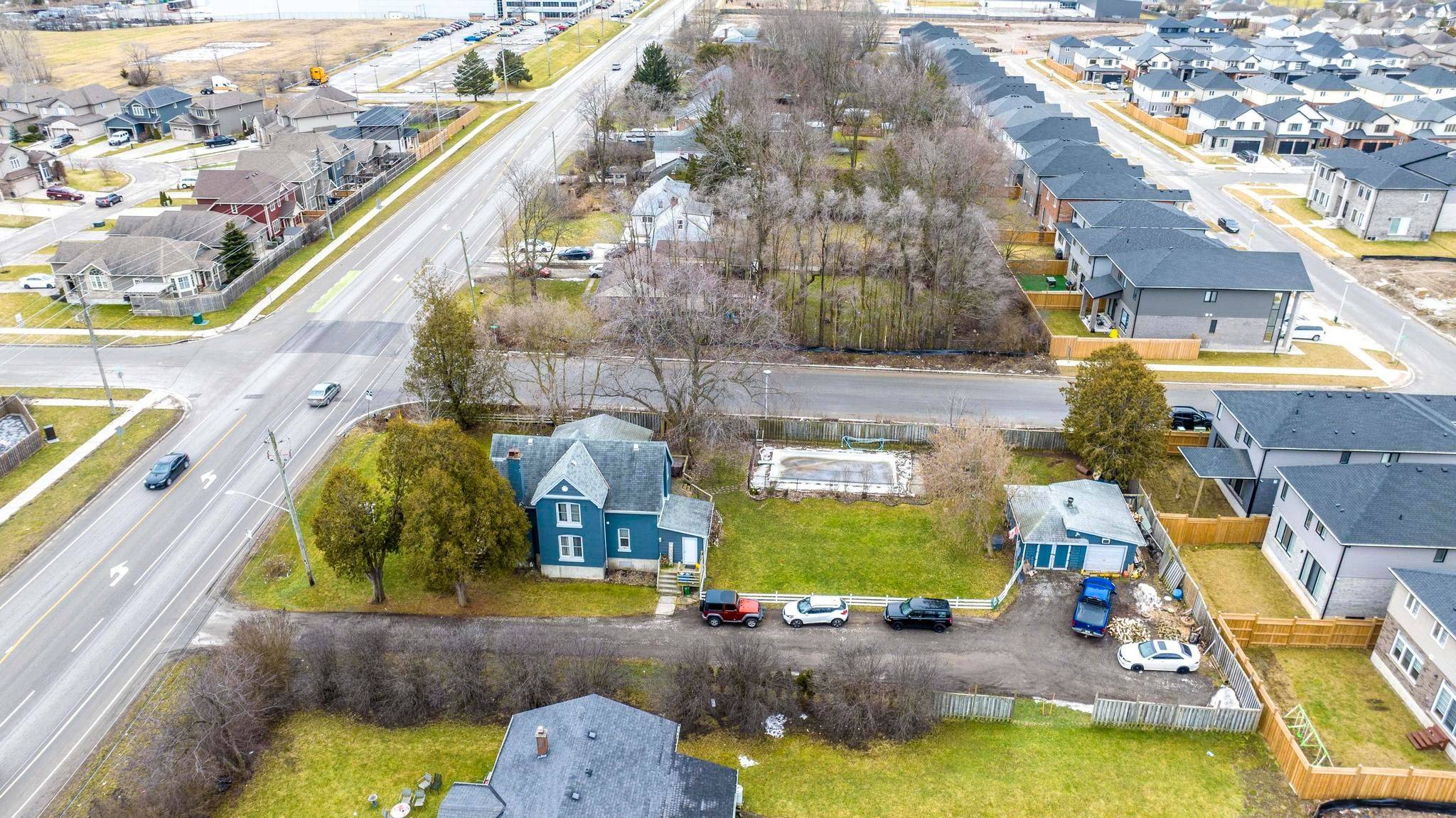 London South, ON N6E 1L7,3077 White Oak RD