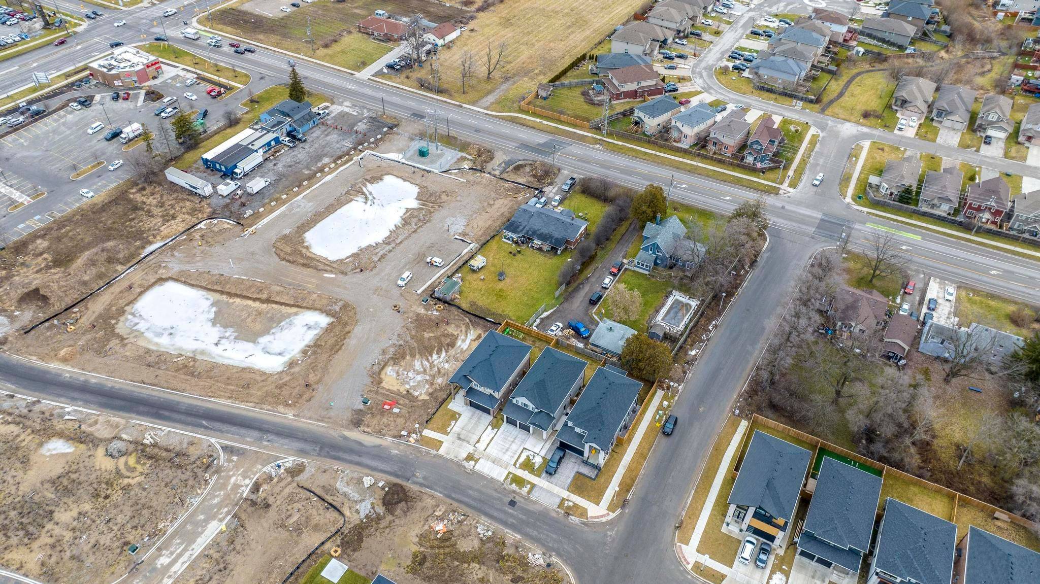 London South, ON N6E 1L7,3077 White Oak RD