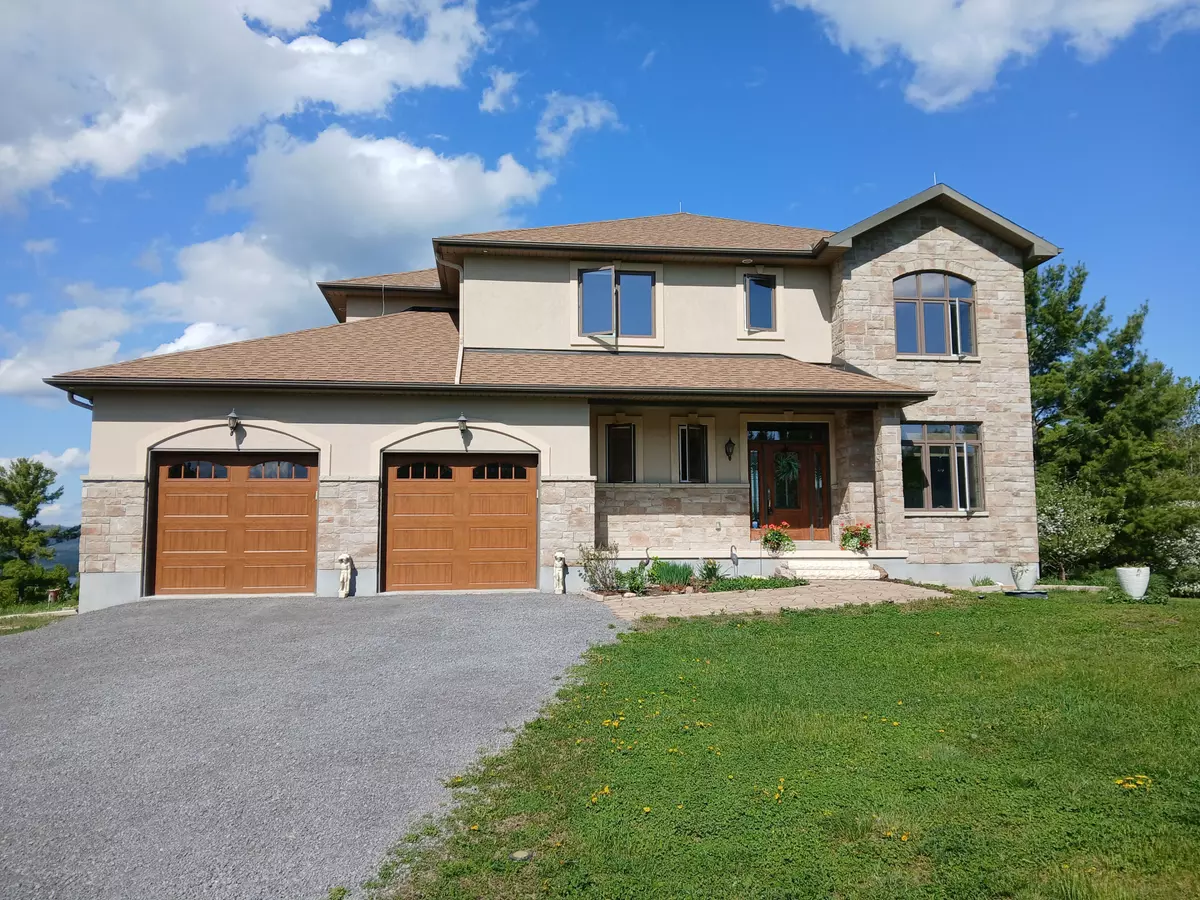 Constance Bay - Dunrobin - Kilmaurs - Woodlawn, ON K0A 1T0,3052 Stoneridge RD