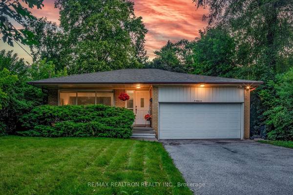 8 Tobruk CRES, Toronto C14, ON M2M 3B1